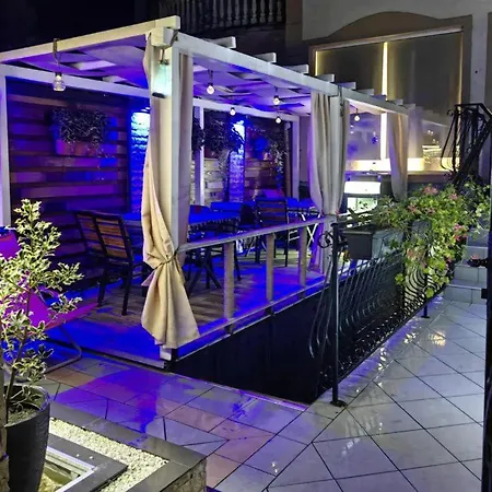 Premium Urban Life Apartment *